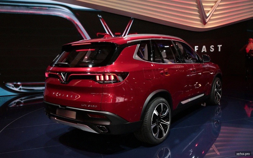 VinFast Lux SA 2.0 Premium 2.0 AT - 2019