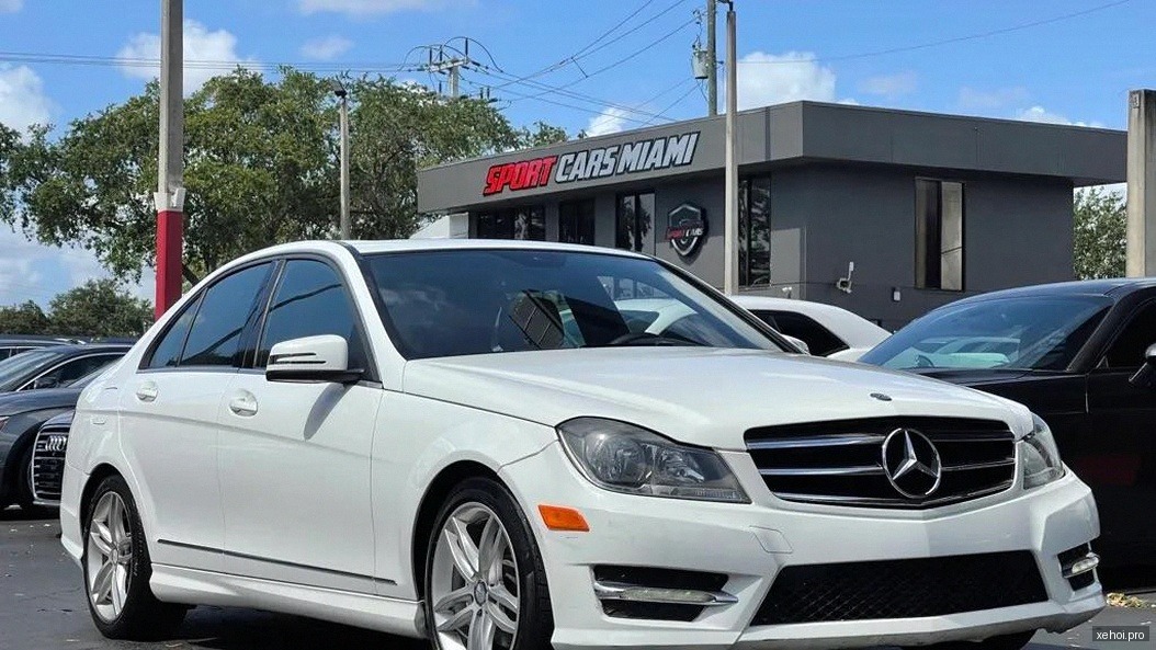 Mercedes Benz C class C250 - 2014