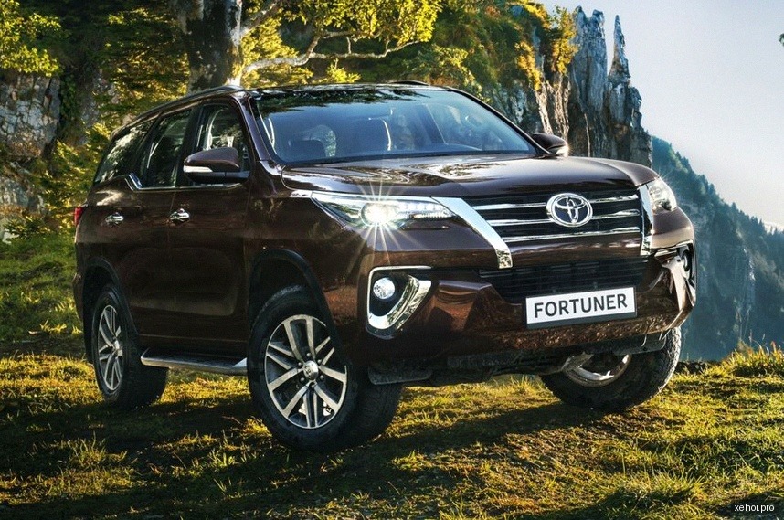 Toyota Fortuner 2.4G 4x2 MT - 2018