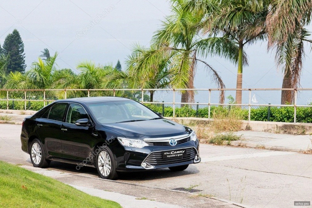 Toyota Camry 2.5Q - 2015