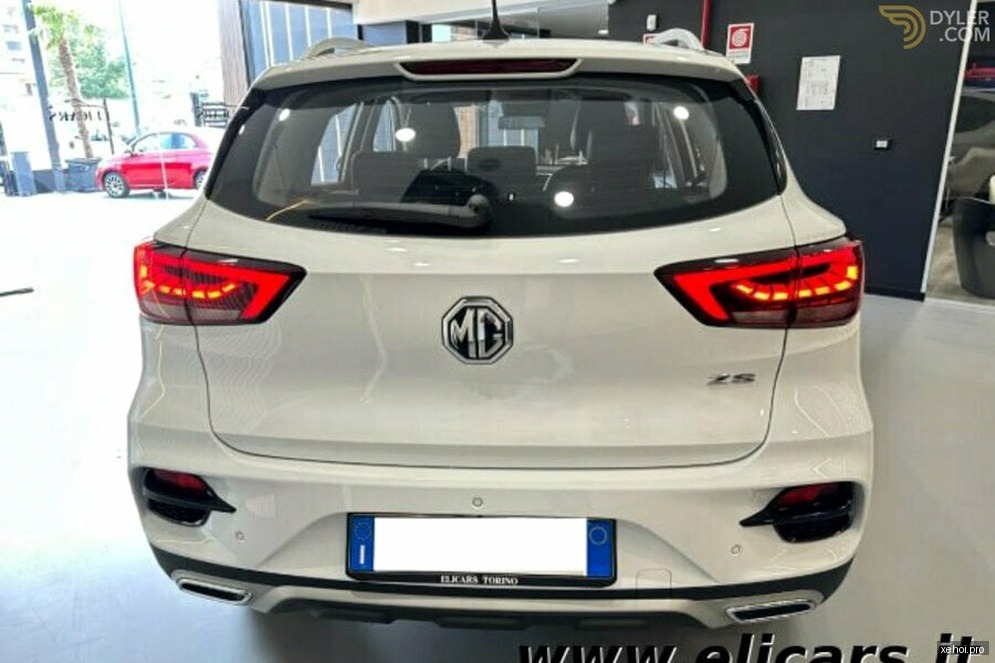 MG ZS Luxury 1.5 AT 2WD - 2021