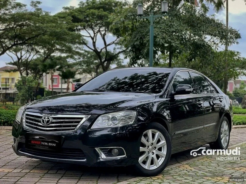 Toyota Camry 2.4G - 2011