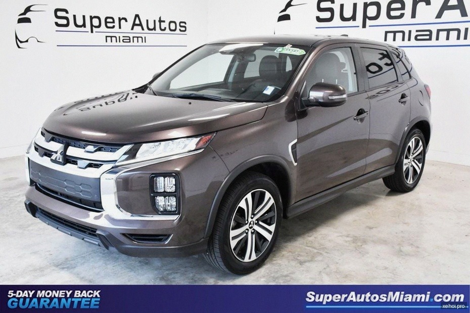 Mitsubishi Outlander Premium 2.0 CVT - 2022