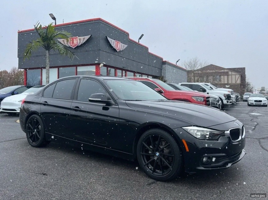 BMW 3 Series 320i - 2016