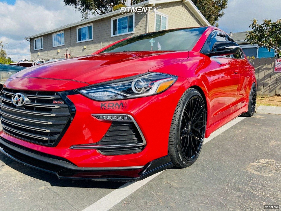 Hyundai Elantra 2.0 AT - 2018