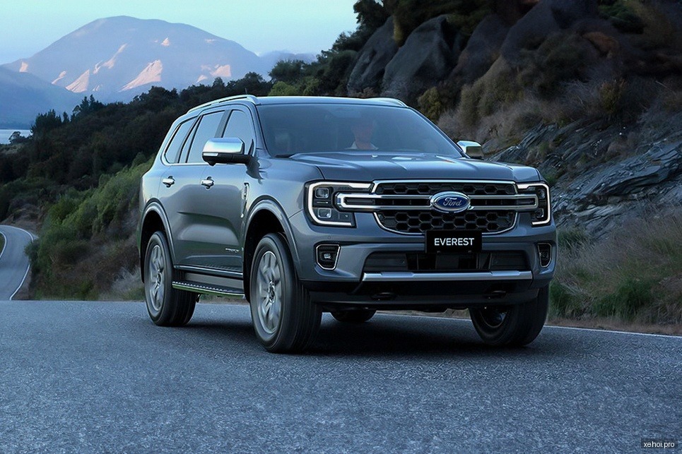 Ford Everest Titanium 2.0L 4x4 AT - 2019