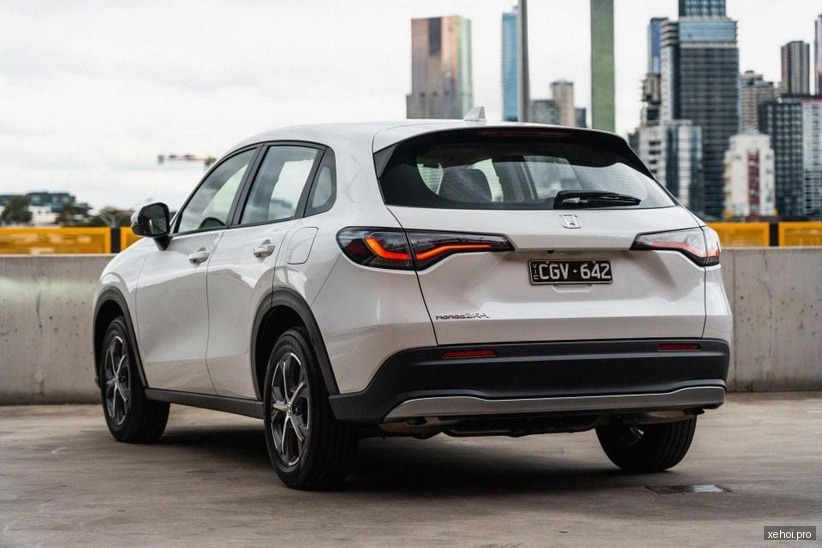 MG ZS Standard 1.5 AT 2WD - 2023