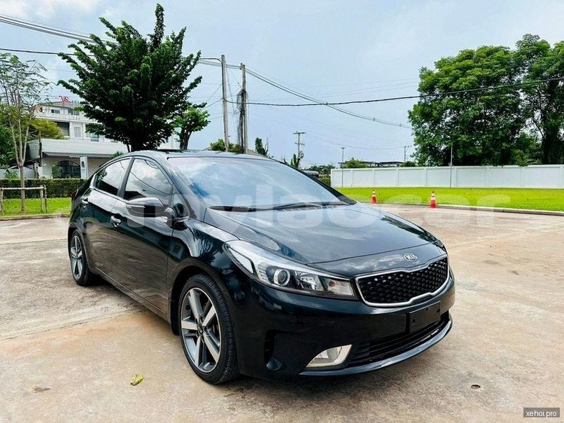 Kia Cerato 2.0 AT - 2018
