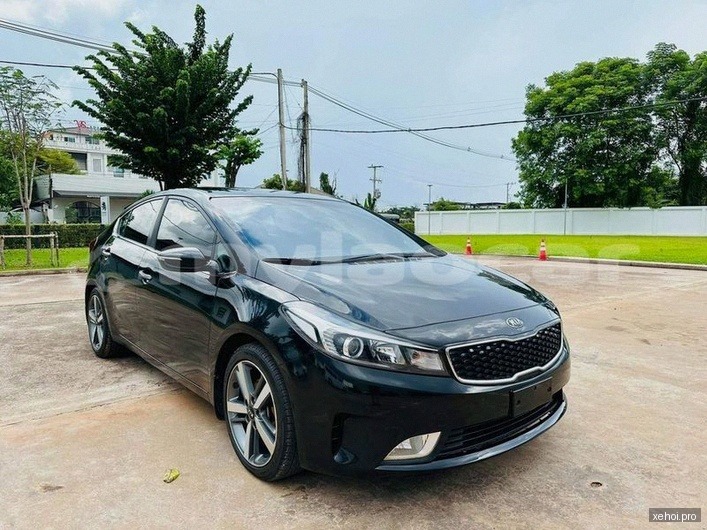 Kia Cerato 2.0 AT - 2018