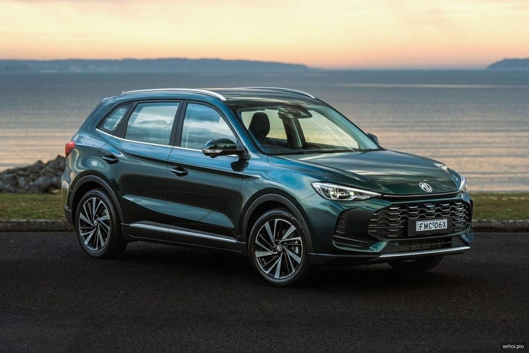 MG ZS Standard 1.5 AT 2WD - 2025