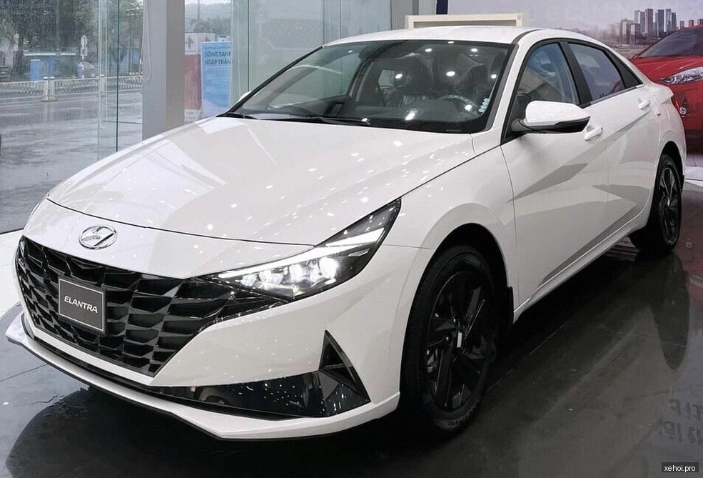 Toyota Hilux 2.4L 4x2 AT - 2021