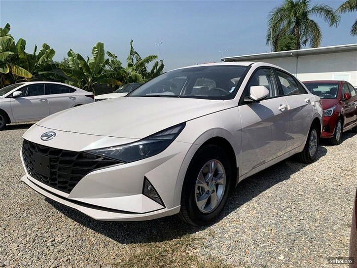 Toyota Hilux 2.4L 4x2 AT - 2021