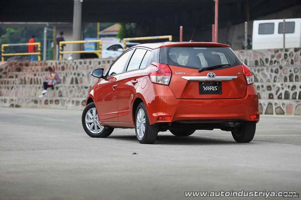 Toyota Yaris 1.5G - 2016