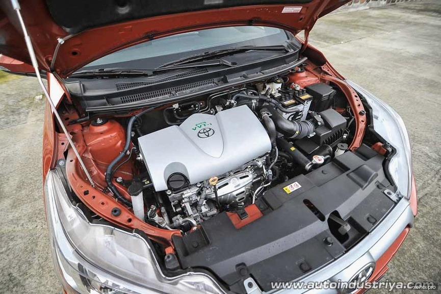 Toyota Yaris 1.5G - 2016