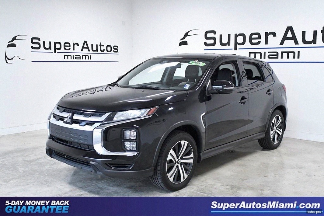 Mitsubishi Outlander Premium 2.0 CVT - 2022