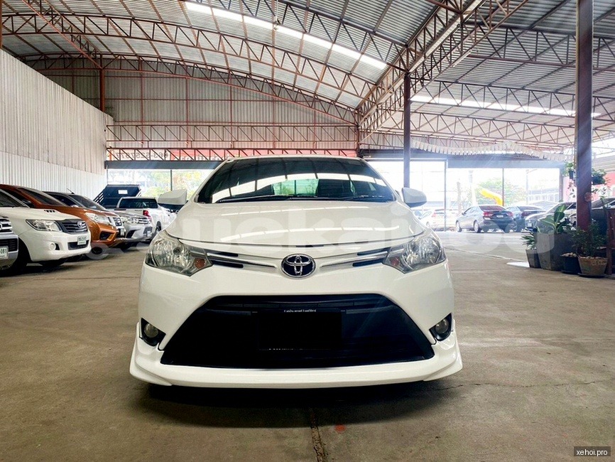 Toyota Vios 1.5E - 2015