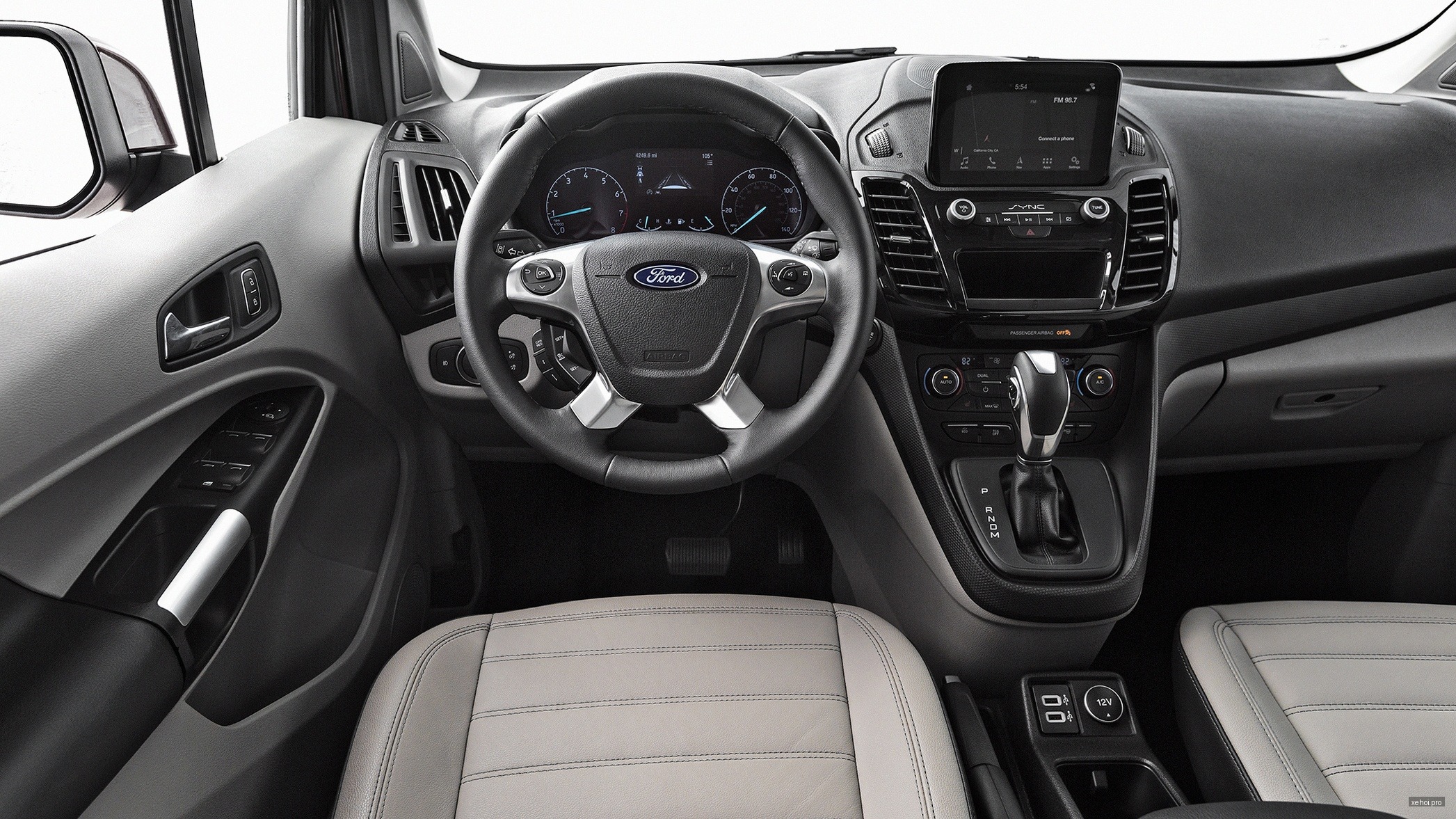 Ford Tourneo Titanium 2.0 AT - 2019