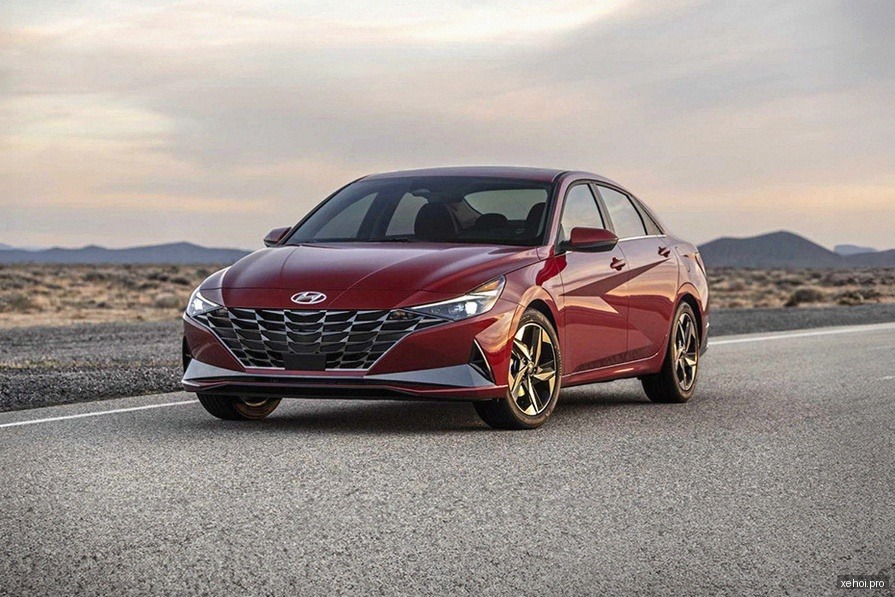 Hyundai Elantra Sport 1.6 AT - 2021