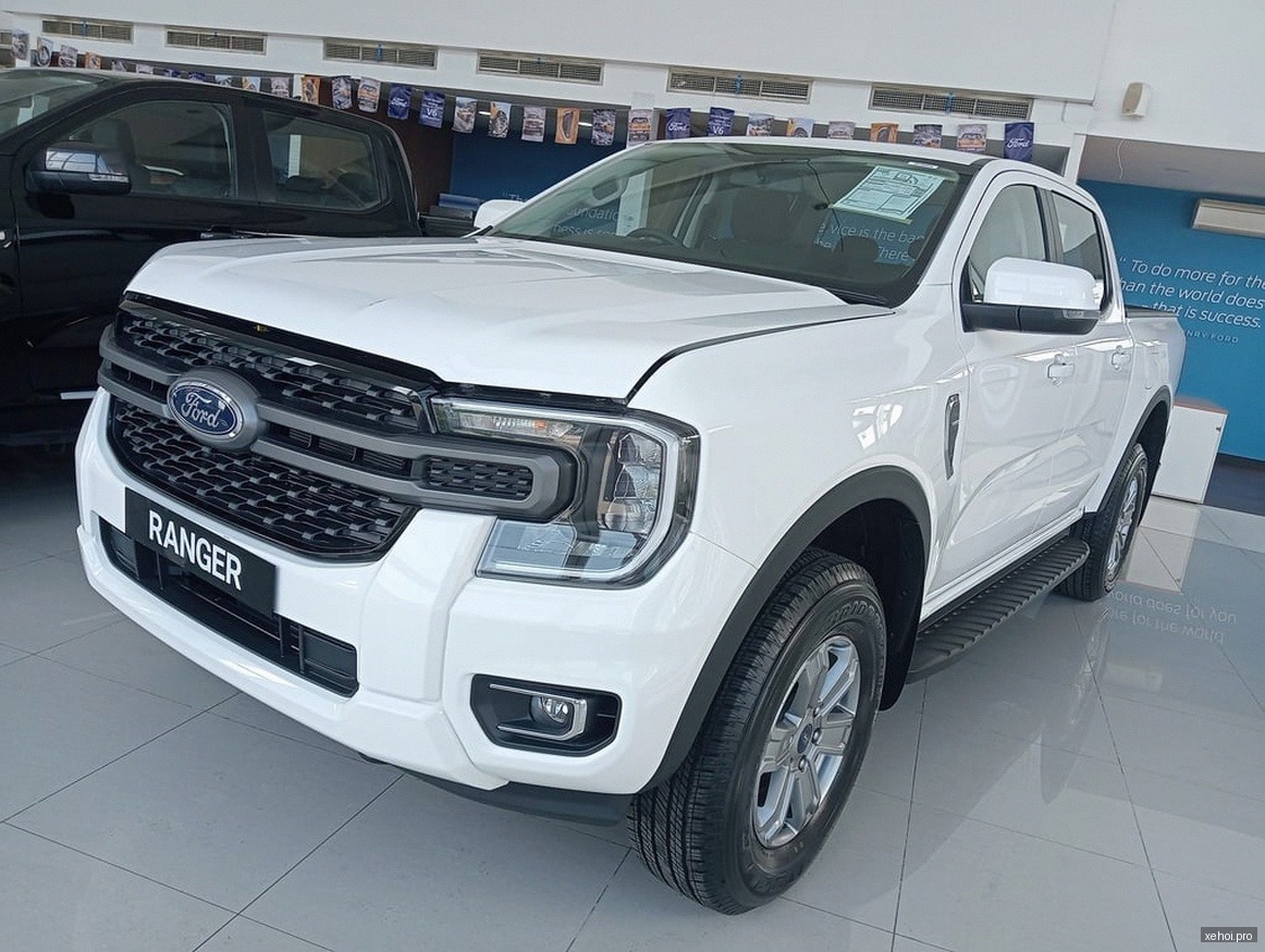 Ford Ranger XLS 2.0L 4x2 AT - 2025