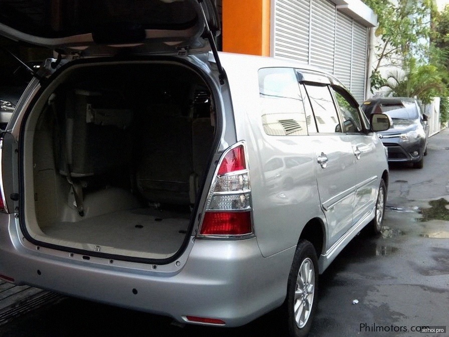 Toyota Innova GSR - 2011