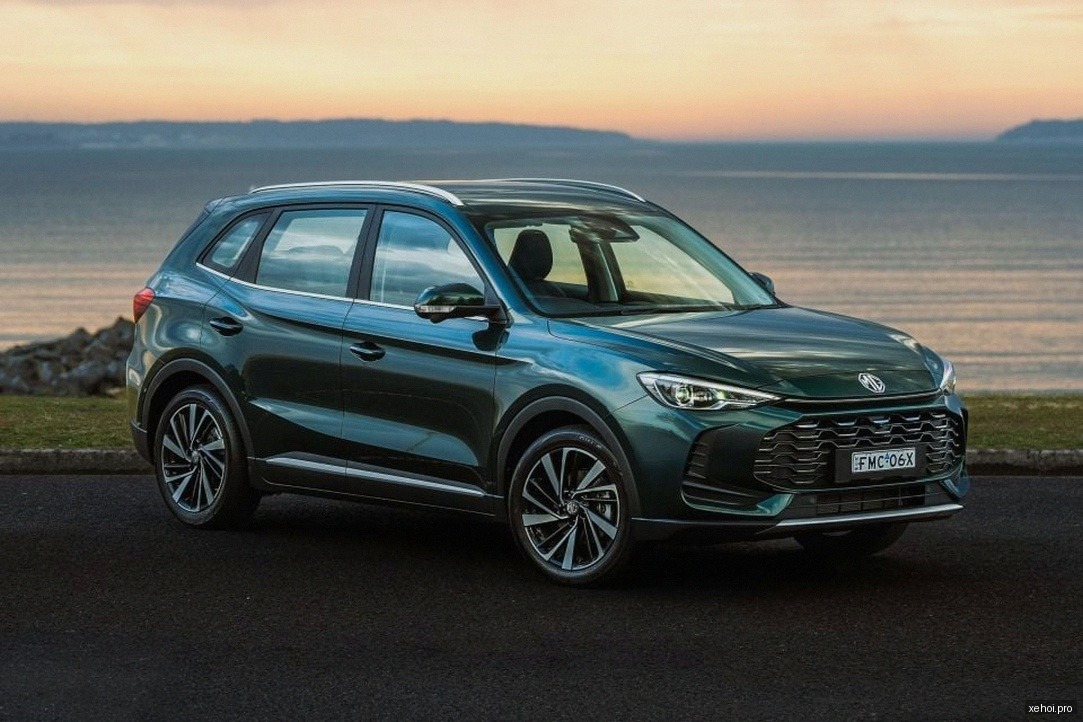 Hyundai Elantra 2.0 AT Cao cấp - 2022