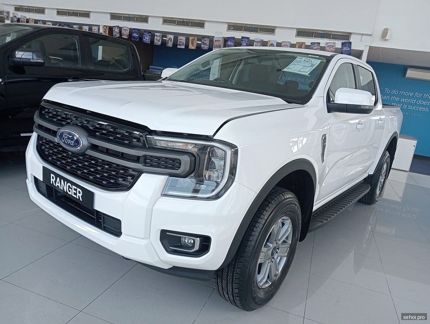 Ford Ranger XLS 2.0L 4x2 AT - 2025