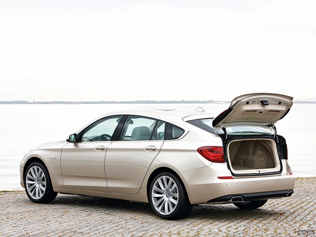 BMW 5 Series 535i GT - 2010