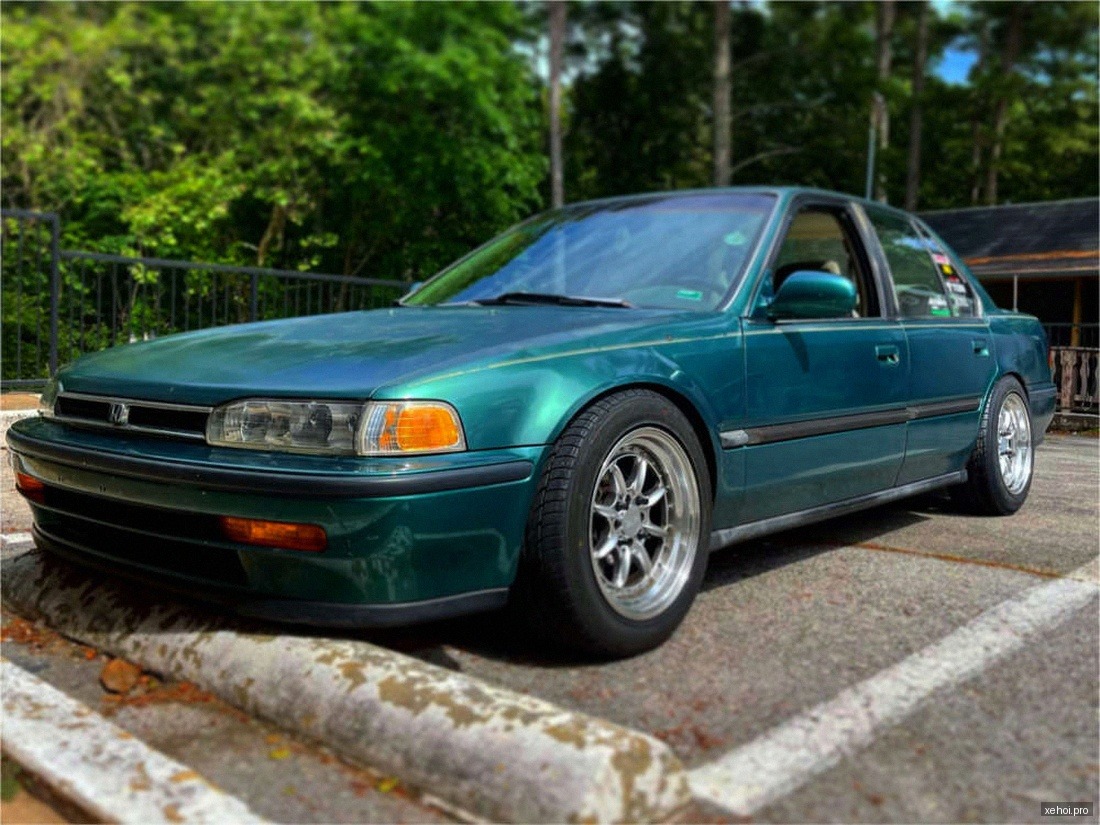 Honda Accord 2.0 MT - 1992