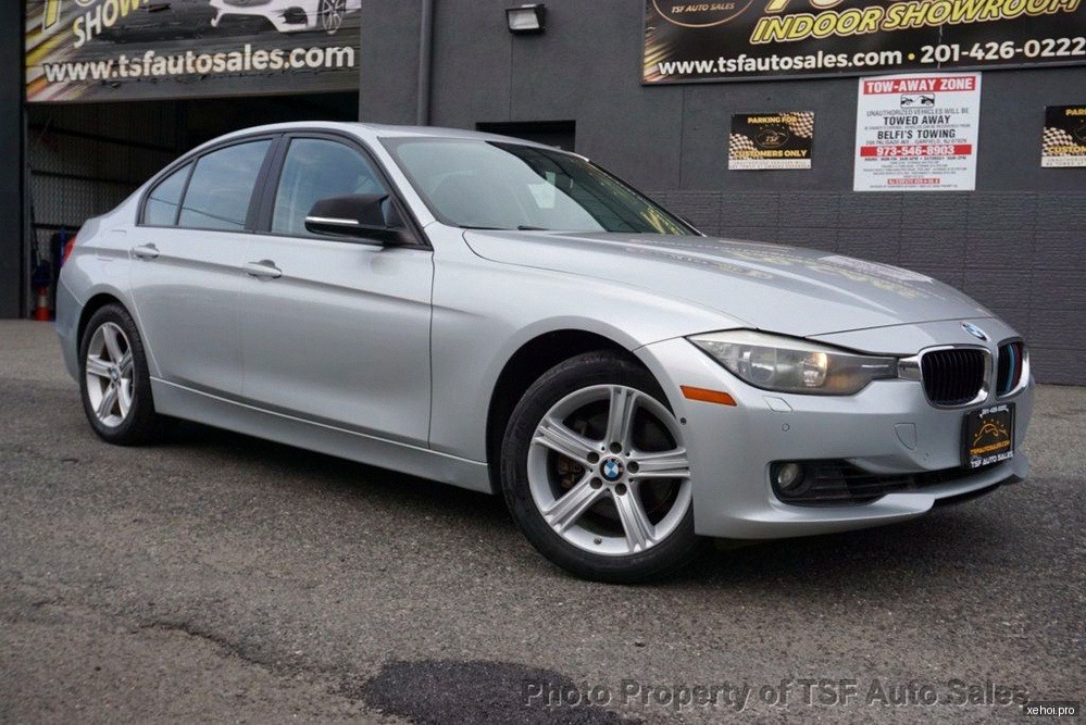 BMW 3 Series 320i - 2013