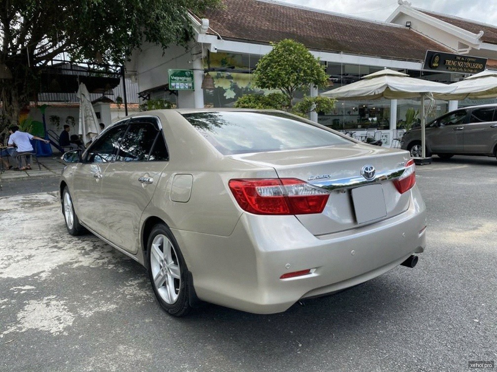 Toyota Camry 2.5Q - 2013