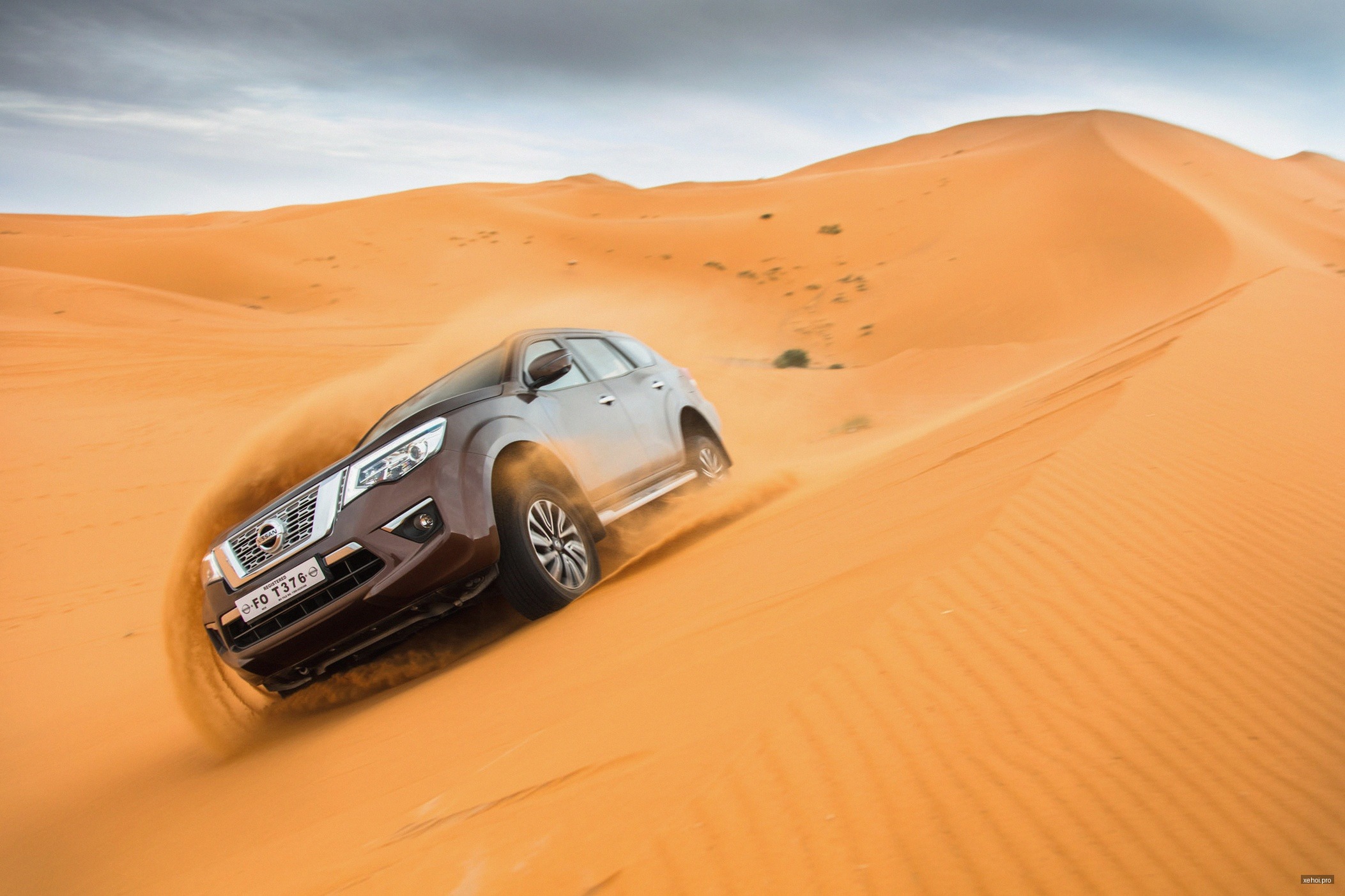 Nissan Terra E 2.5 AT 2WD - 2019