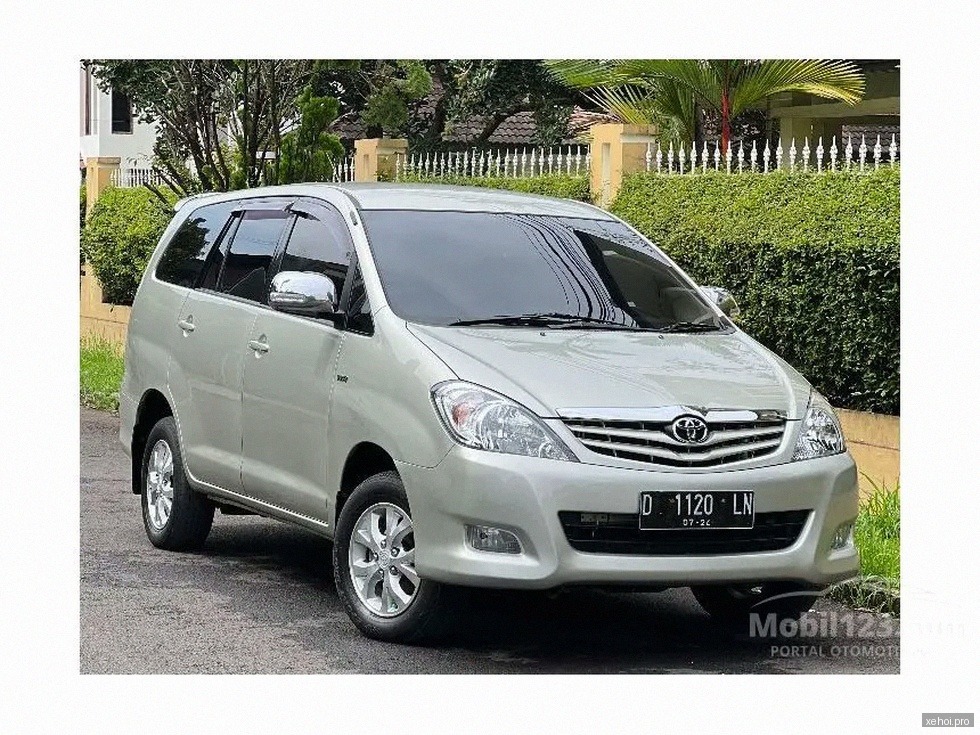 Toyota Innova G - 2009