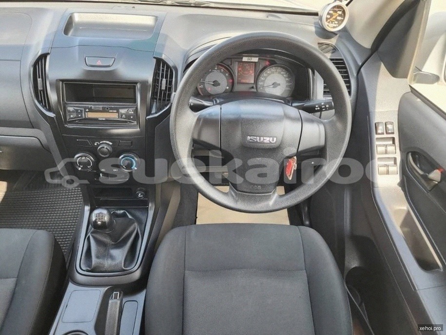 Kia Carens 1.5G IVT - 2025