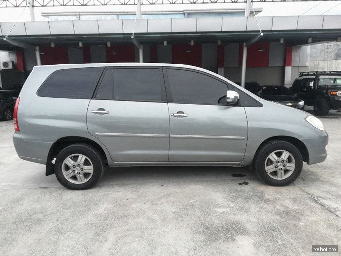 Toyota Innova G - 2007