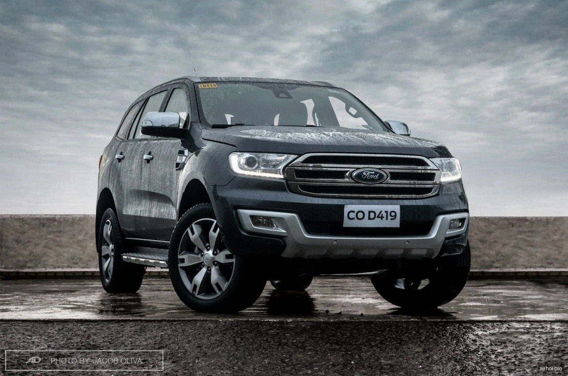 Ford Everest Titanium 2.2L 4x2 AT - 2017