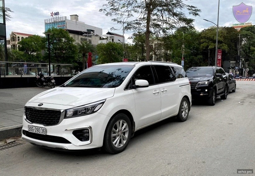 Kia Sedona 2.2 DAT Luxury - 2019