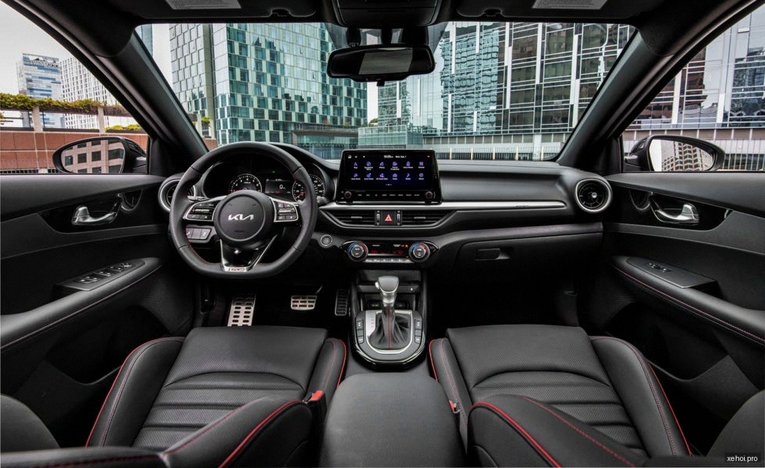 Ford Ranger XLS 2.0L 4x2 AT - 2025