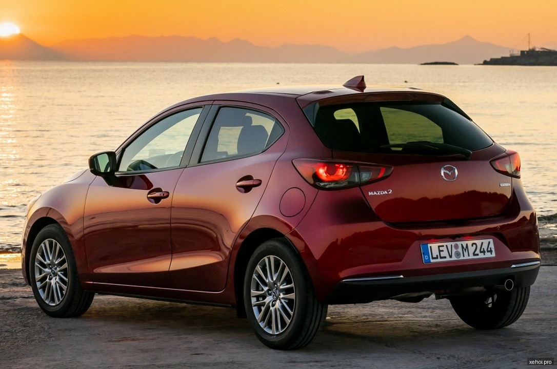 Mazda 2 1.5 AT - 2023