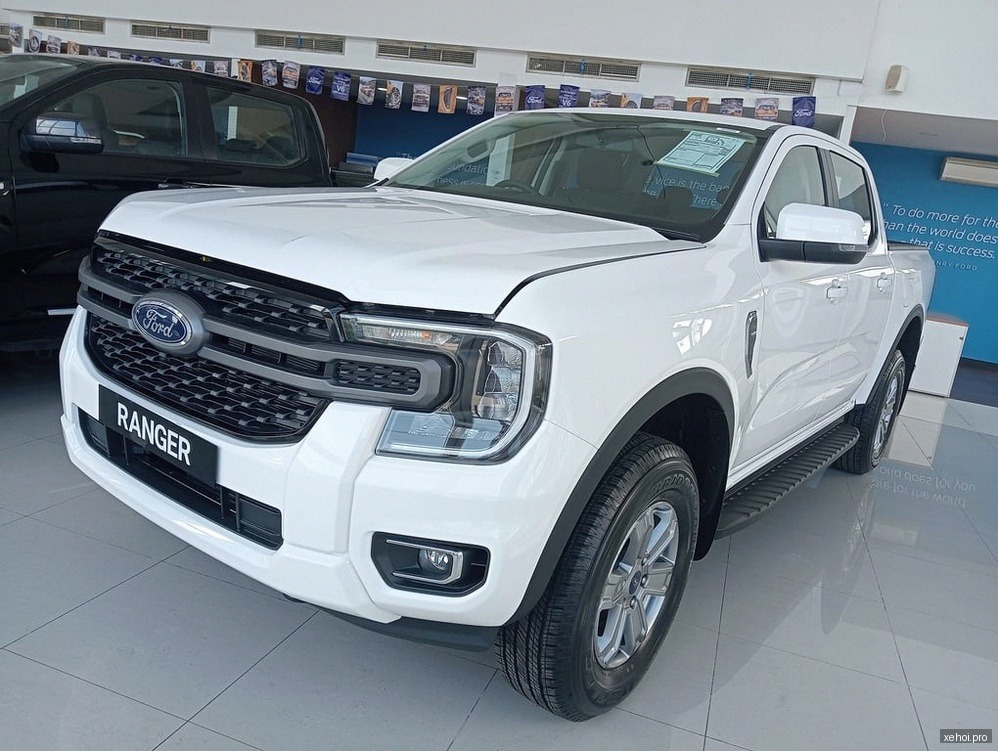 Ford Ranger XLS 2.0L 4x2 AT - 2025