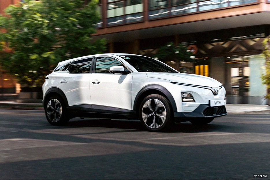 VinFast VF6 Plus - 2025