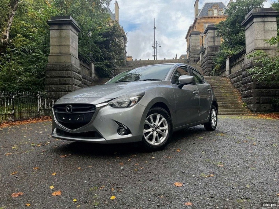 Mazda 2 1.5 AT - 2016
