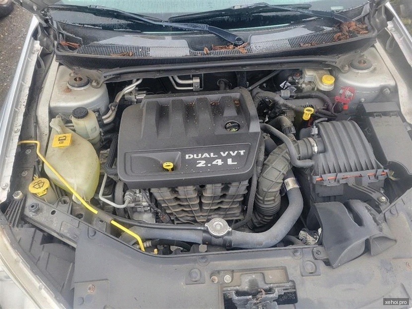 Chrysler 200 2.4 AT - 2012