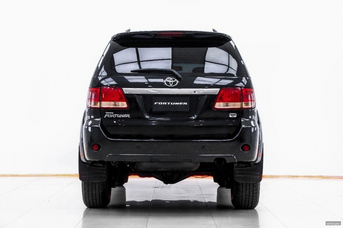 Toyota Fortuner 2.7V 4x4 AT - 2009