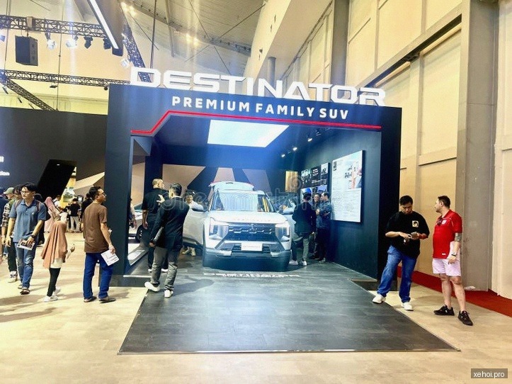 Mitsubishi Destinator Premium - 2025