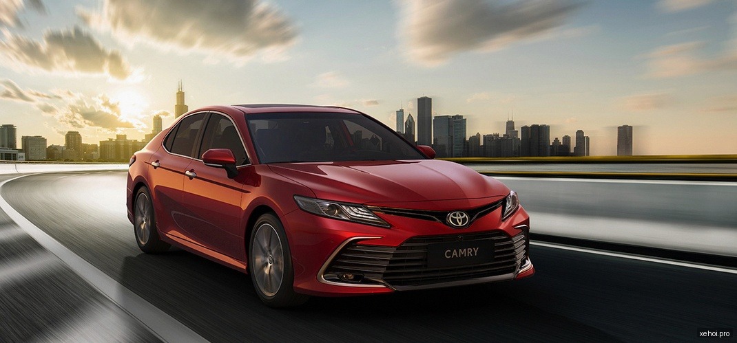Toyota Camry 2.5Q - 2018