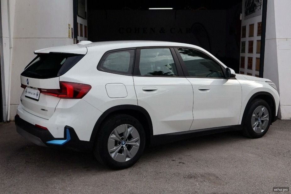 VinFast Lux SA 2.0 Plus 2.0 AT - 2021