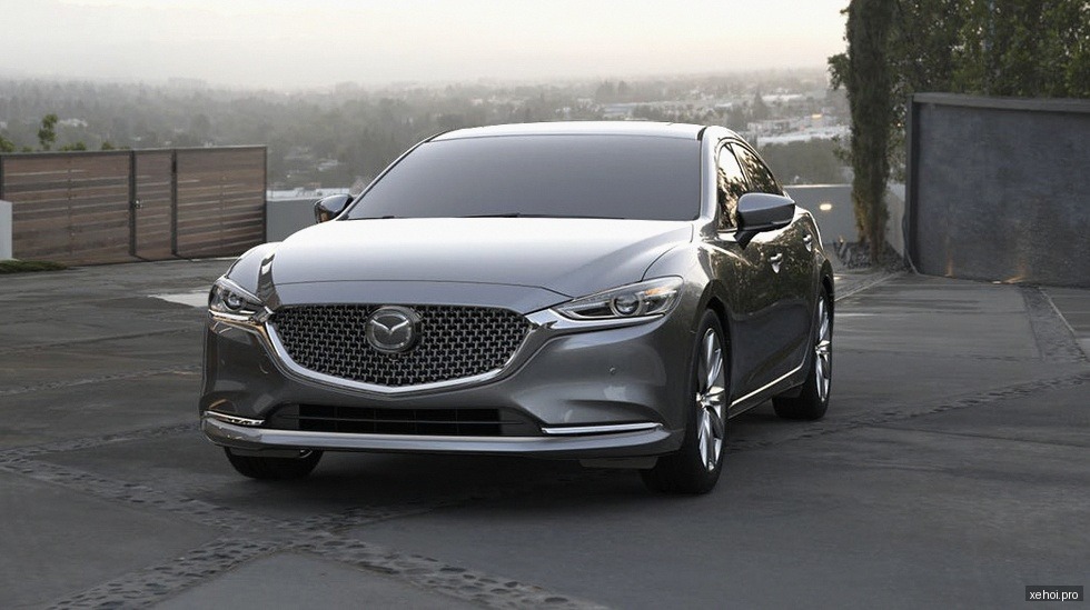 Mazda 6 Premium 2.0 AT - 2019