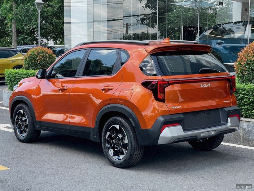Kia Sonet Deluxe 1.5 AT - 2025