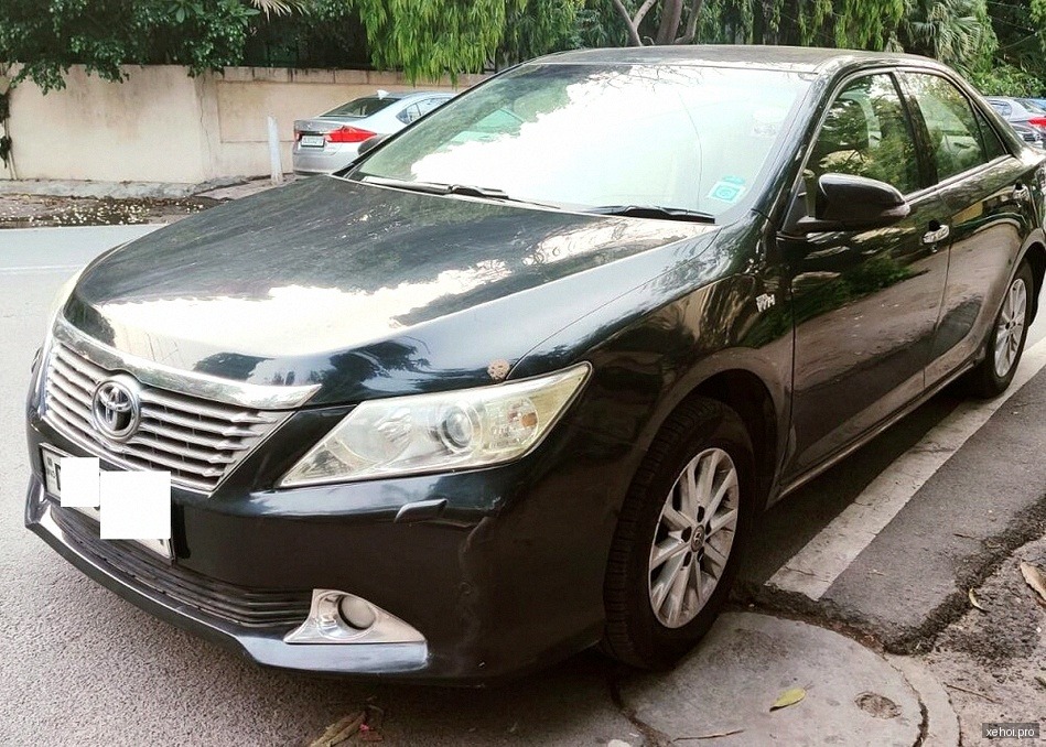Toyota Camry 2.0E - 2013