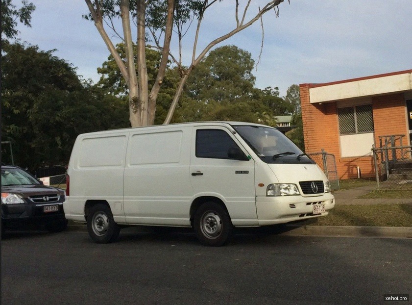 Mercedes Benz MB 100 - 2003